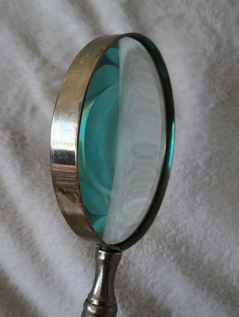 Decorative Silver and Cream Handheld Magnifier - Picture 5 of 10